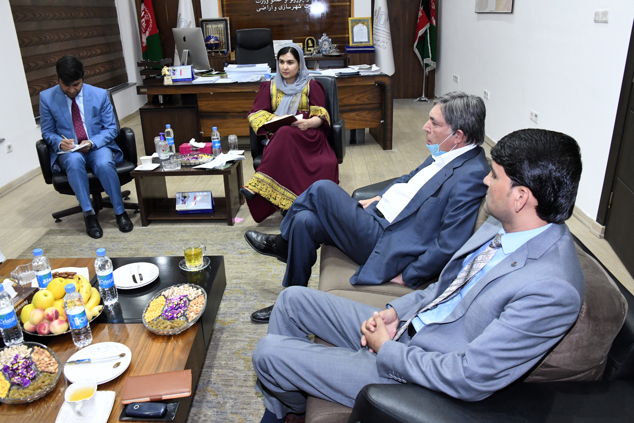 محترم محمود کرزی با وزیر ارشاد، حج و اوقاف دیدار کرد 
