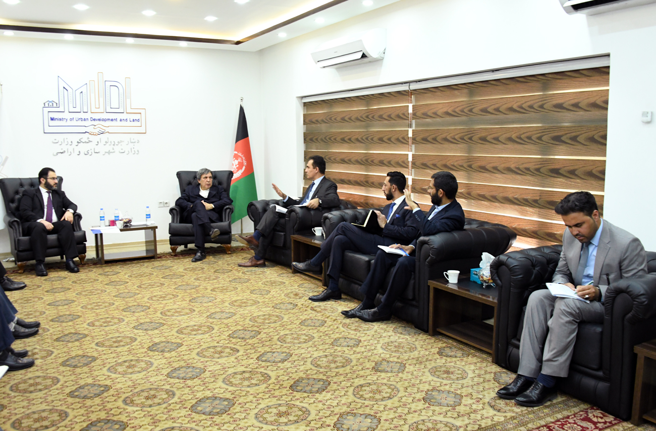 محترم محمود کرزی با سرپرست وزارت معادن و پترولیم دیدار کرد