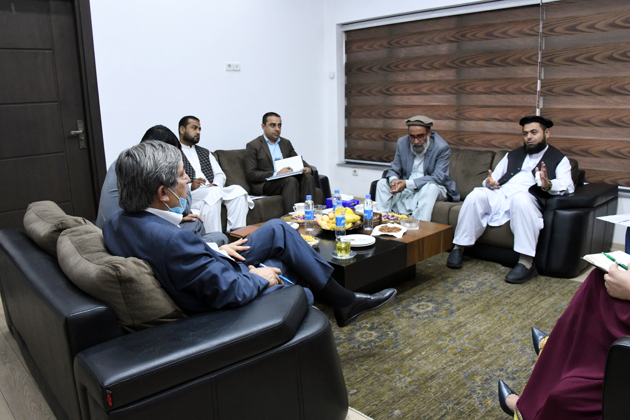 محترم محمود کرزی با وزیر ارشاد، حج و اوقاف دیدار کرد 