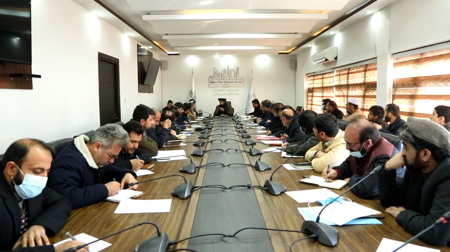 minister-and-employees-session